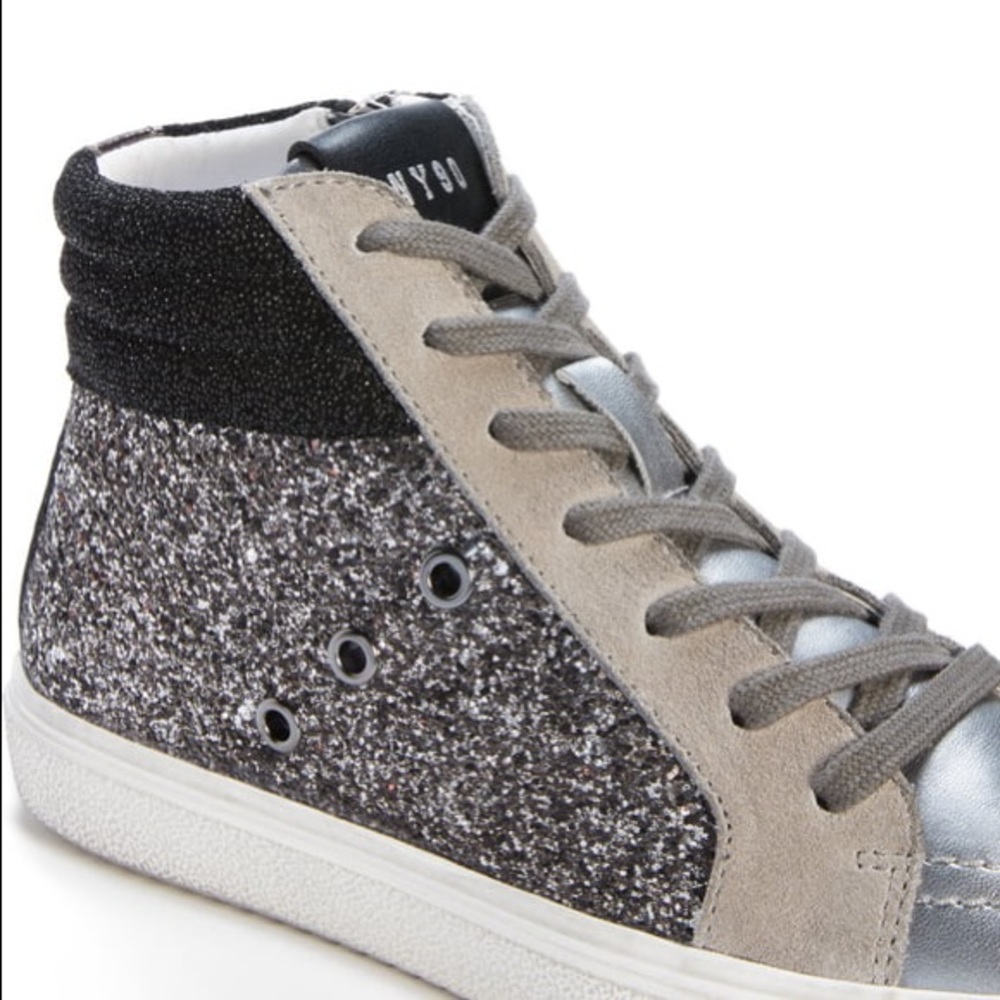 Steve Madden Serena mixed media sneaker - Picture 6 of 8